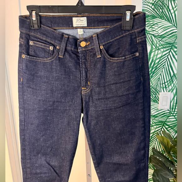 J Crew Women’s Toothpick Jeans Size 27 Ultra Dark Wash - Picture 3 of 10